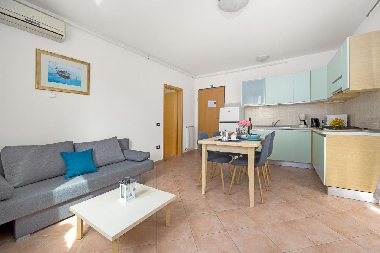 Apartmani Paliska Pula Exterior foto