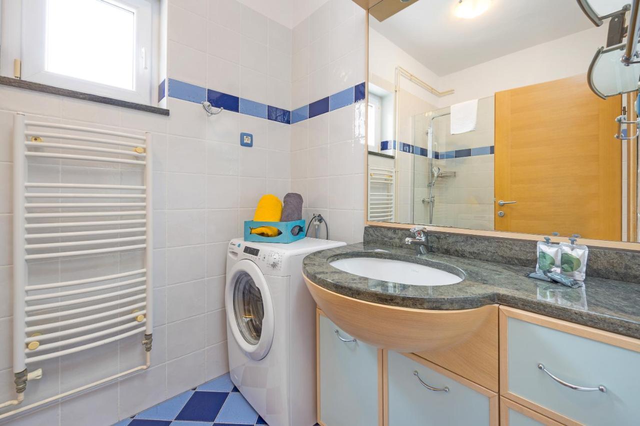 Apartmani Paliska Pula Exterior foto