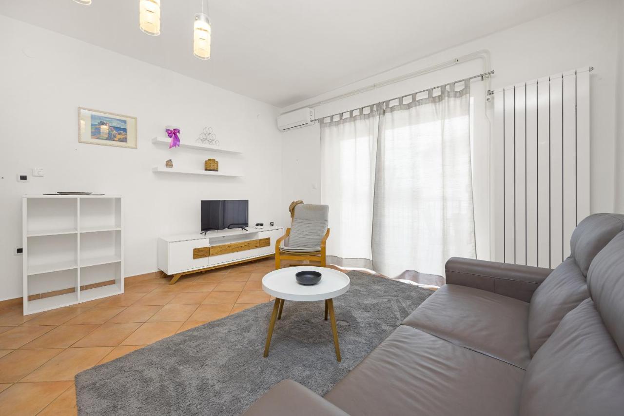 Apartmani Paliska Pula Exterior foto